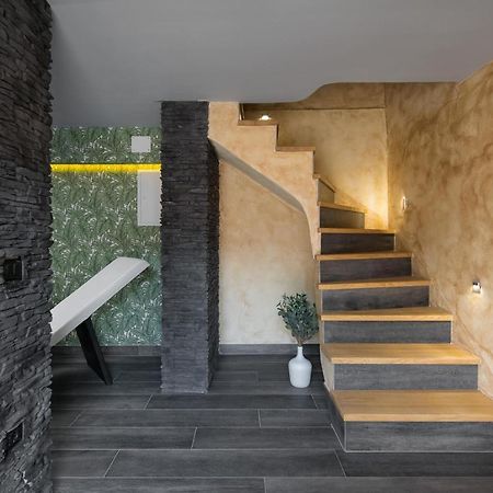 Villa Vesna With Sauna, Hot Tub Potpican Bagian luar foto