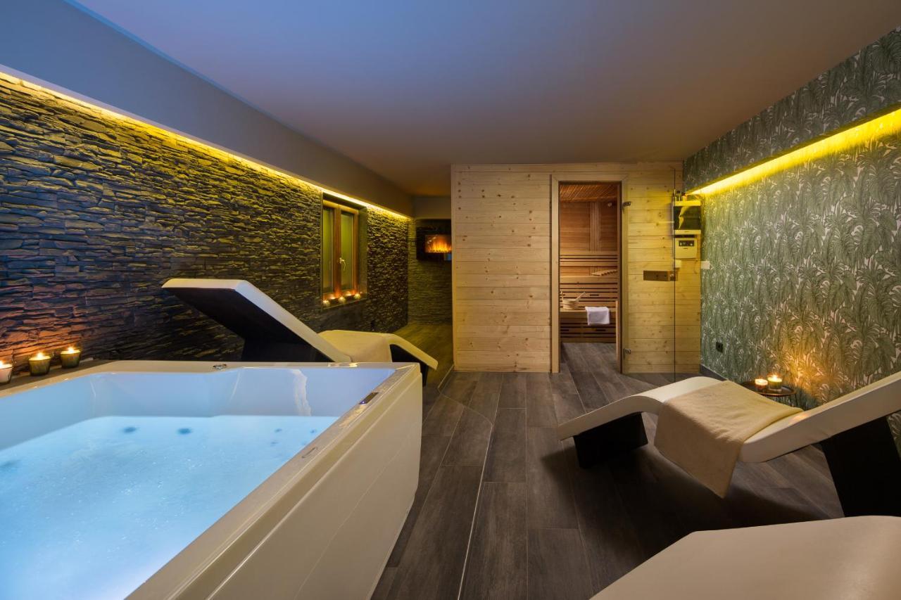 Villa Vesna With Sauna, Hot Tub Potpican Bagian luar foto